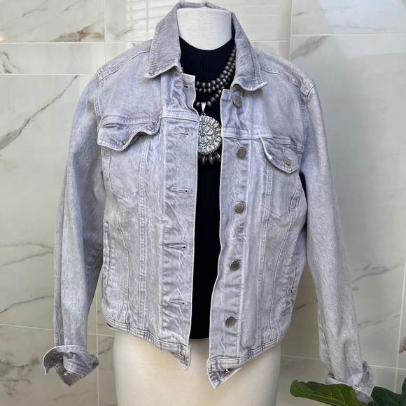 Universal Thread Jackets & Blazers - 𝅺UNIVERSAL THREAD | Women's | Denim Jean Jacket in Icy Lavender | Size M